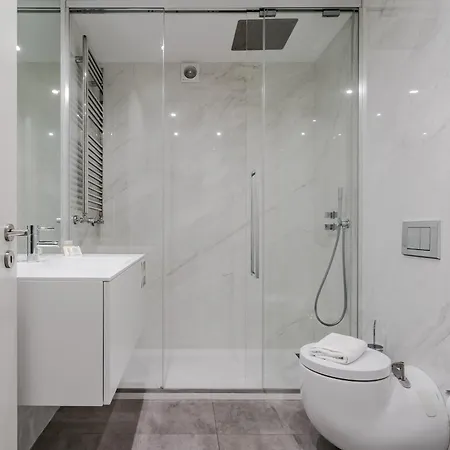 شقة River Town View - Luxury With Jacuzzi On Terrace فيانا دو كاستيلو