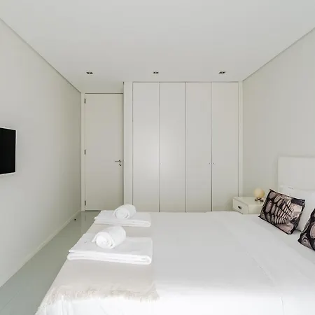 River Town View - Luxury With Jacuzzi On Terrace Apartment