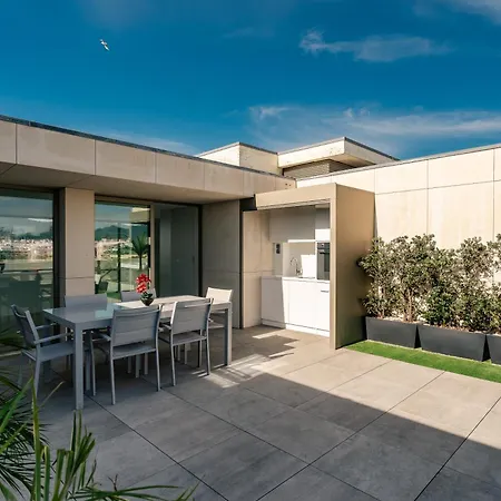 River Town View - Luxury With Jacuzzi On Terrace Apartment