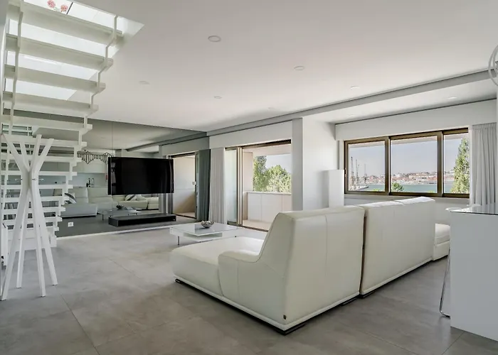 River Town View - Luxury With Jacuzzi On Terrace Apartment *