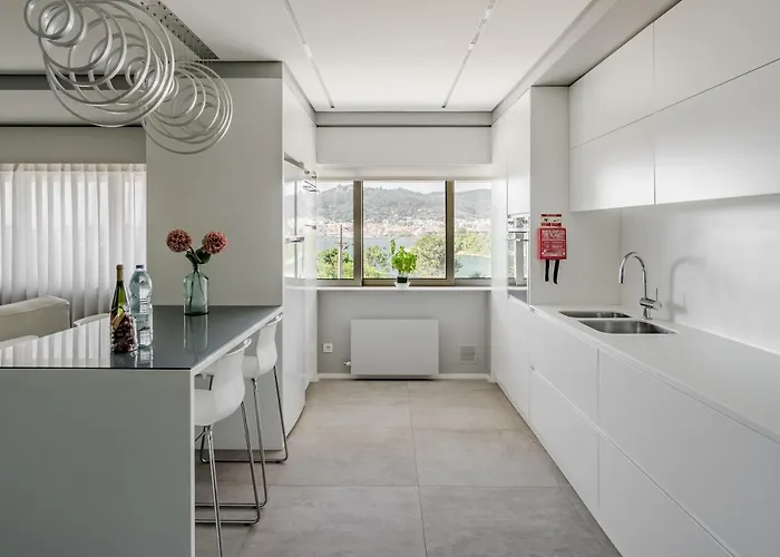 River Town View - Luxury With Jacuzzi On Terrace *