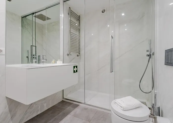 River Town View - Luxury With Jacuzzi On Terrace Виана-ду-Каштелу