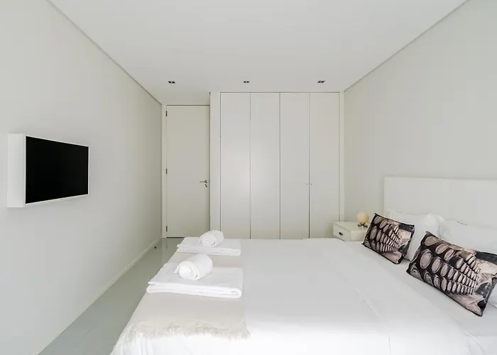 River Town View - Luxury With Jacuzzi On Terrace Apartment