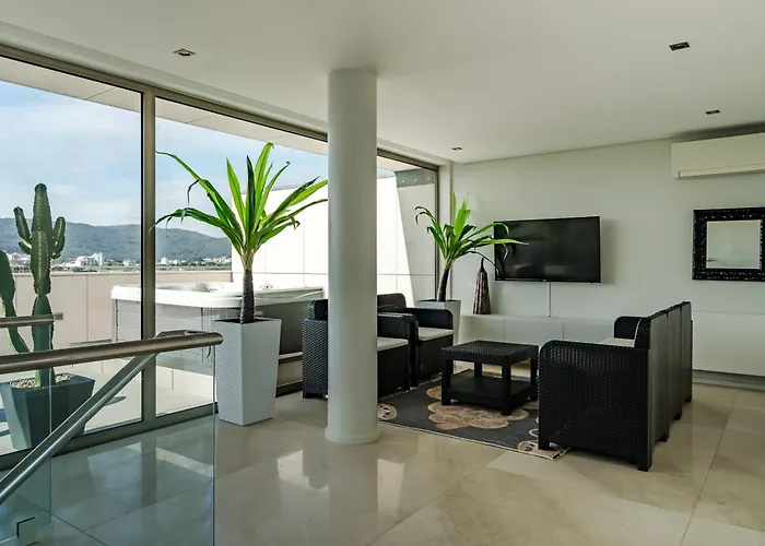 River Town View - Luxury With Jacuzzi On Terrace Apartment *